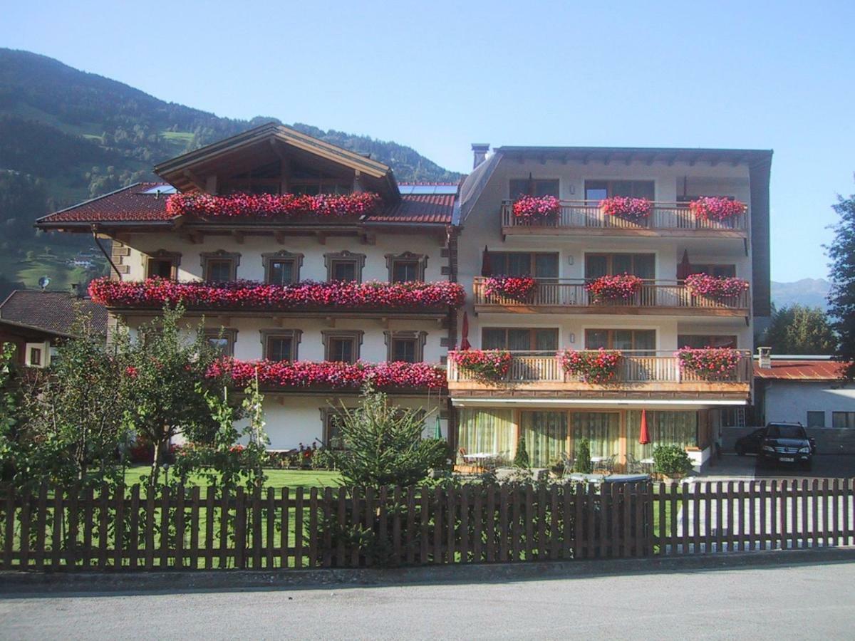 Hotel Garni Elisabeth Zell am Ziller Esterno foto